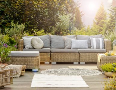 Comment bien prendre soin de son mobilier extérieur ?